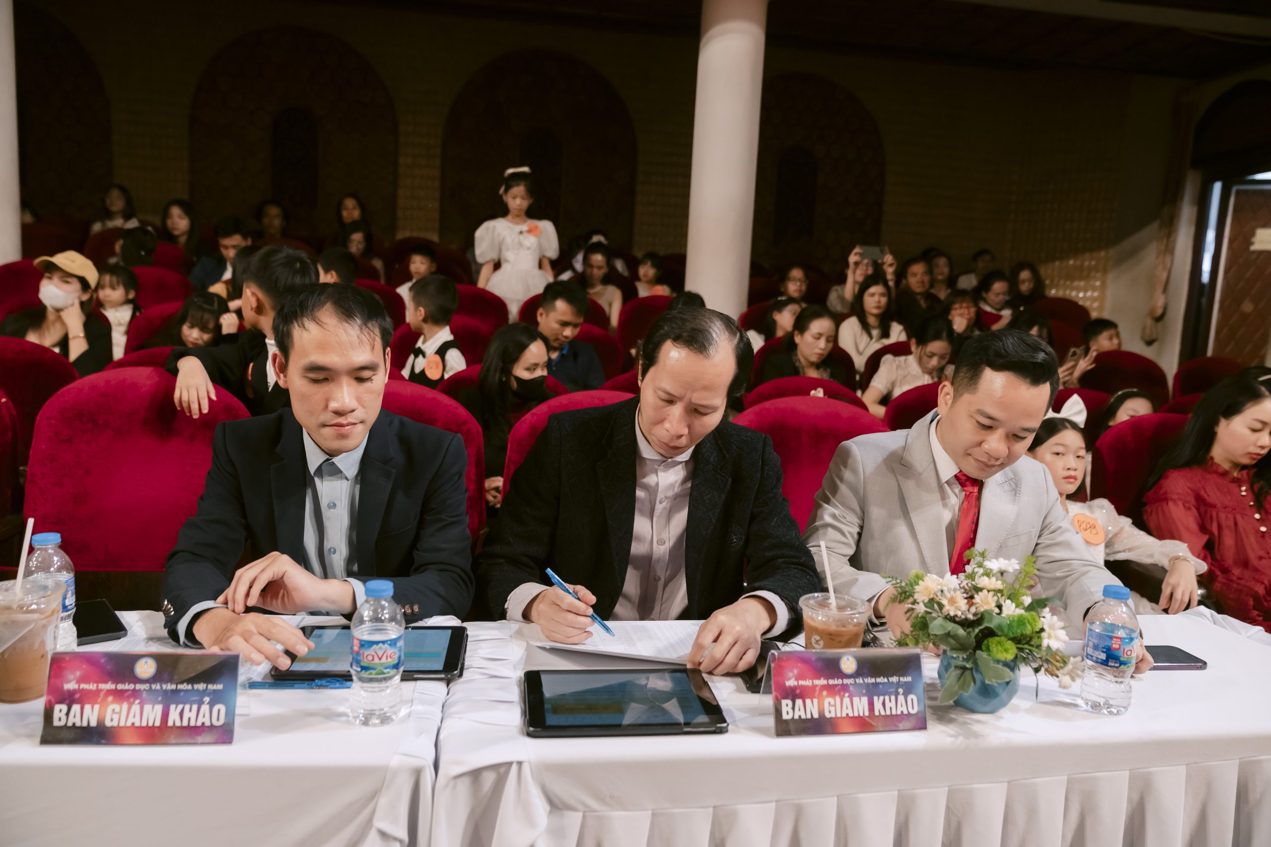 GIAI ĐIỆU MÙA ĐÔNG 2025