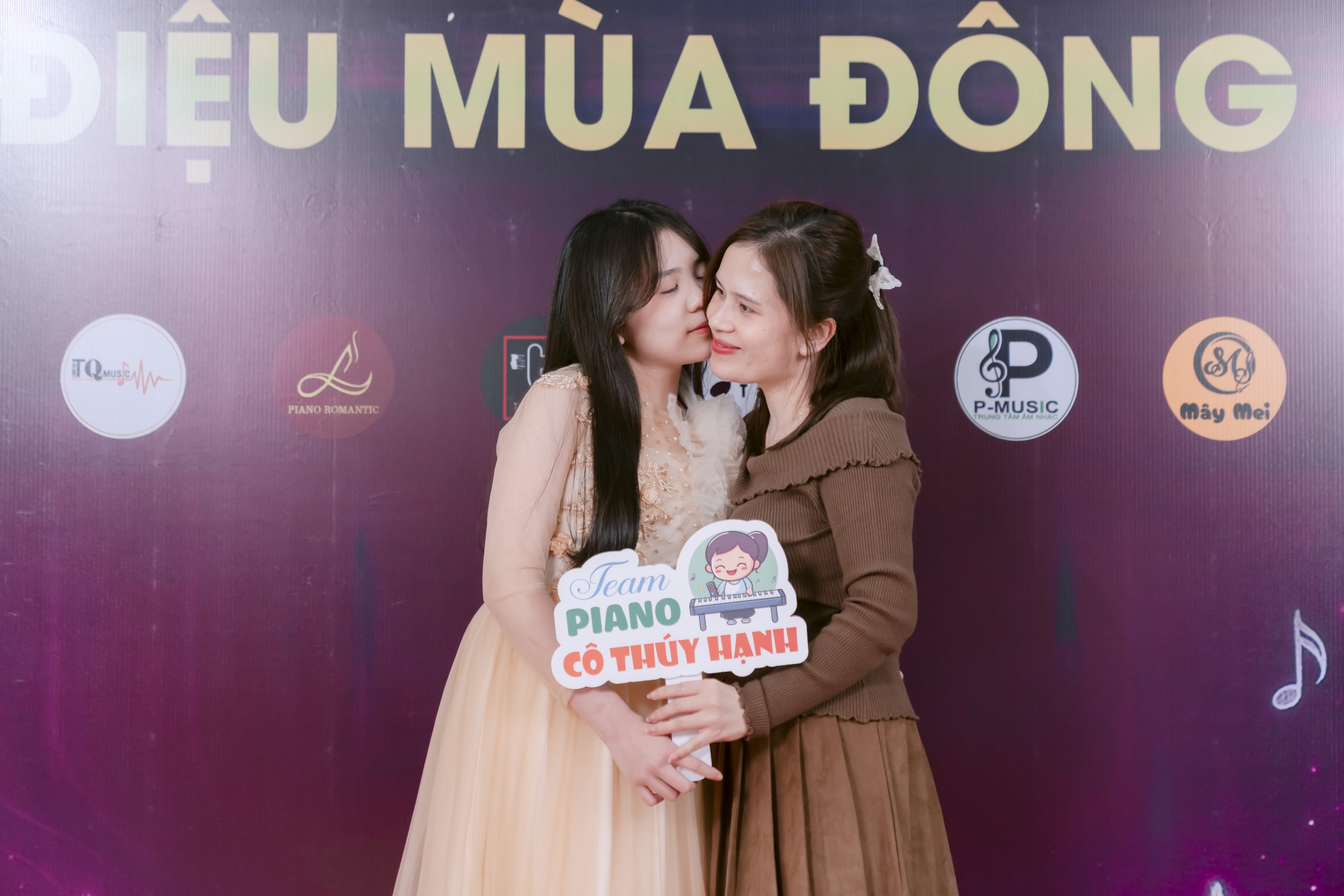 GIAI ĐIỆU MÙA ĐÔNG 2025